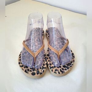 Old Navy Sandals Flip Flops Animal Print Thong Casual Beach Pool Vacation 6